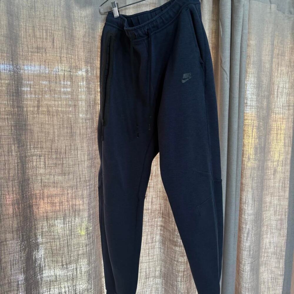 Nike black tech fleece joggers